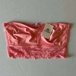 B. Tempt’d Lace Bandeau Bra Pink Size Small NWT Strapless Bralette